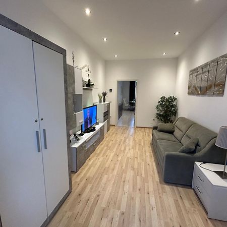 Schoene, Helle Wohnung In Stadtnaehe 维也纳 外观 照片