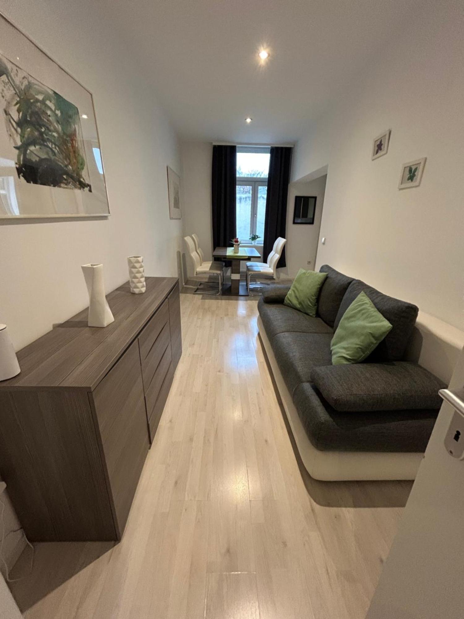 Schoene, Helle Wohnung In Stadtnaehe 维也纳 外观 照片