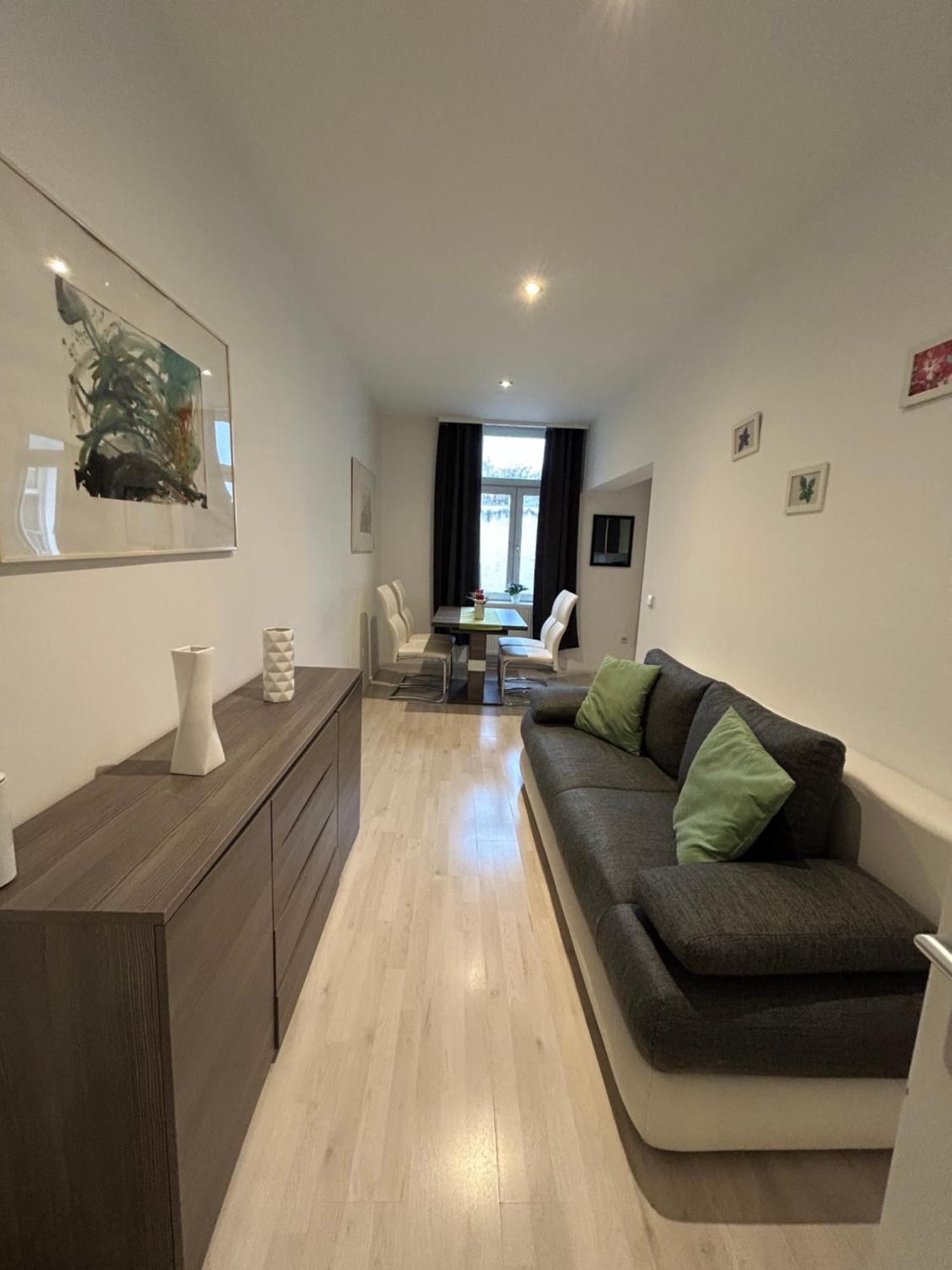 Schoene, Helle Wohnung In Stadtnaehe 维也纳 外观 照片