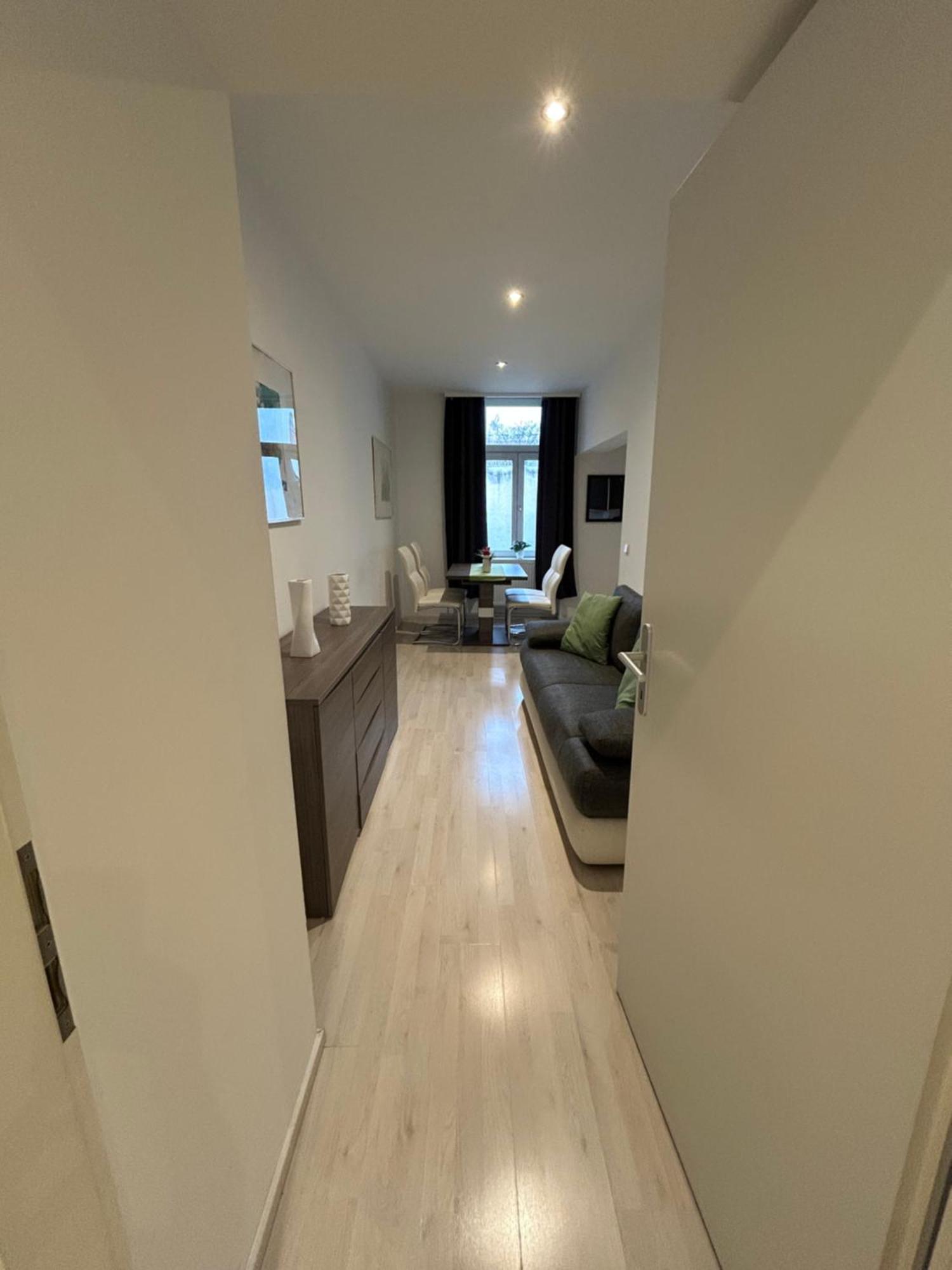 Schoene, Helle Wohnung In Stadtnaehe 维也纳 外观 照片