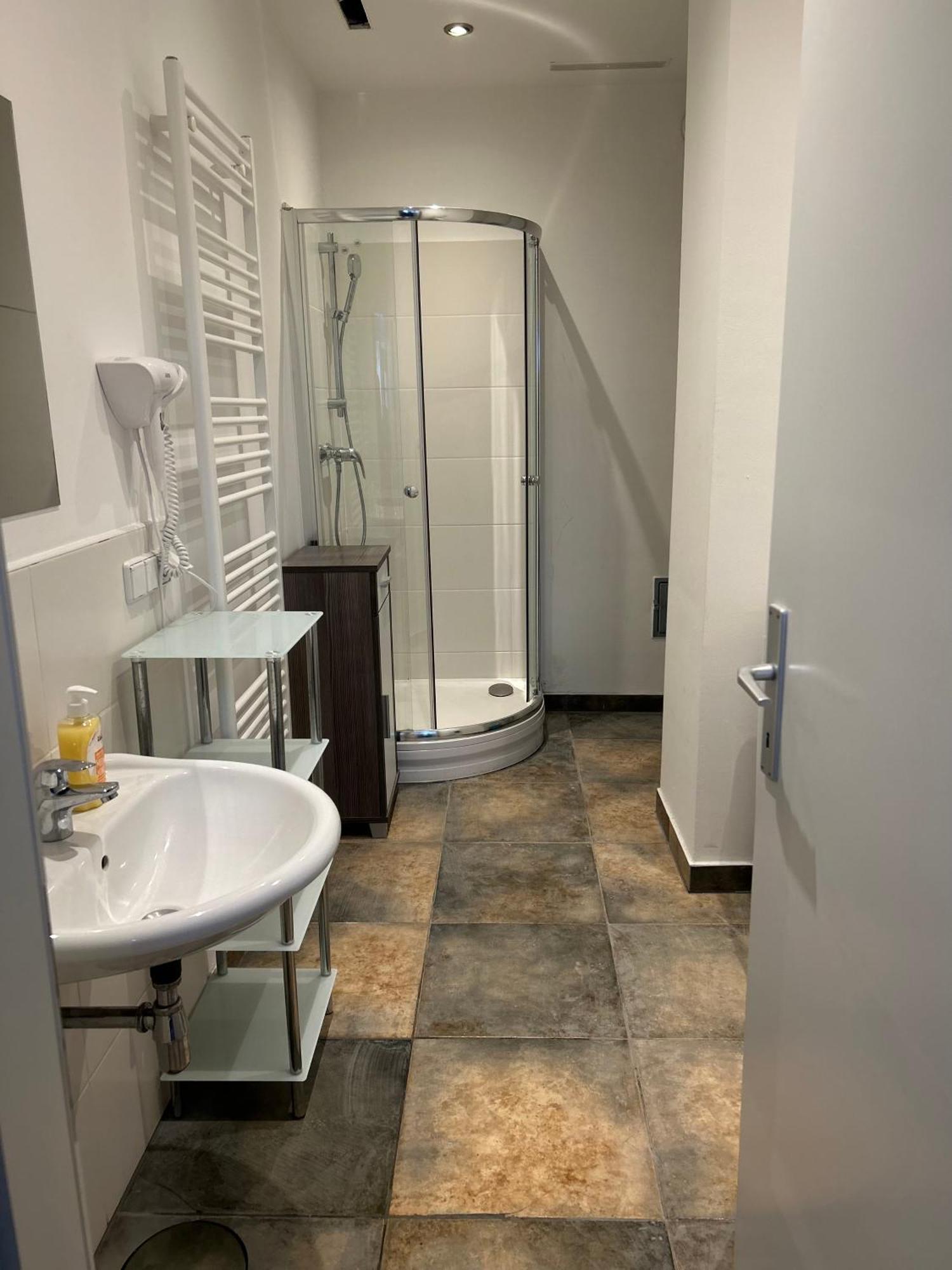 Schoene, Helle Wohnung In Stadtnaehe 维也纳 外观 照片
